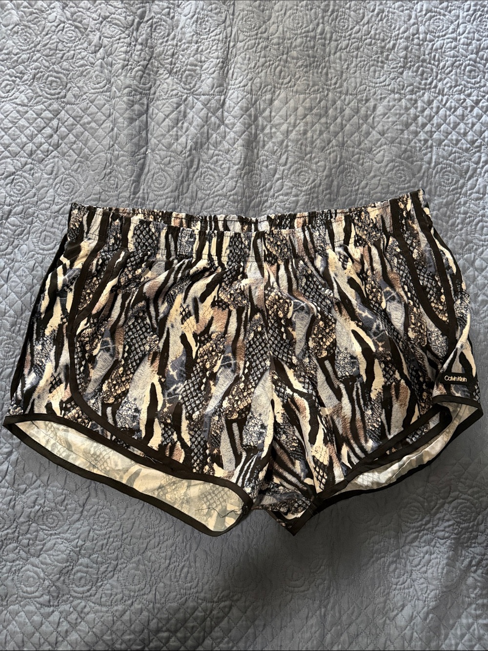Calvin Klein Animal Athletic Shorte - Picture 4 of 6